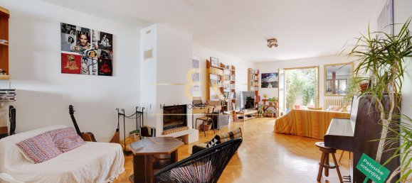 Casa de 4 dormitorios en Les Lilas, France No. 129298 2