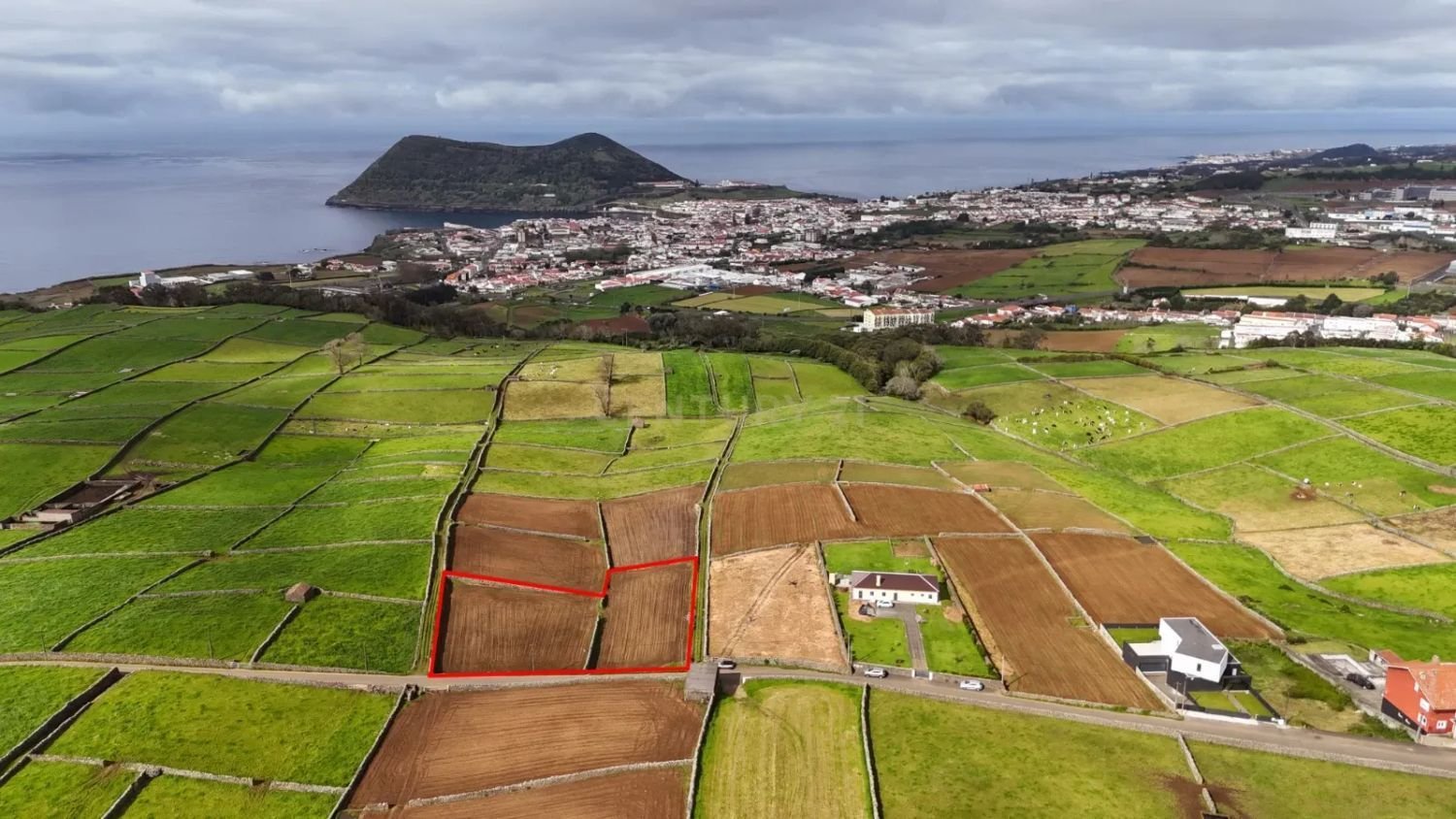  Land in Angra do Heroismo, Portugal No. 329800