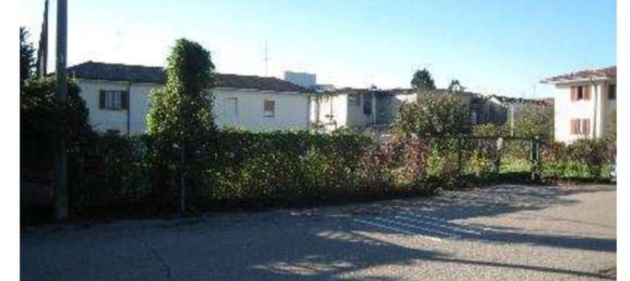 2700m² Warehouse in Lentate sul Seveso, Italy No. 305351 12