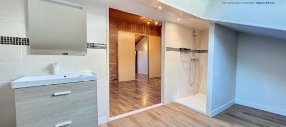 5 bedrooms House in Isere, France No. 197411 11