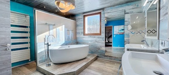 5 bedrooms House in Isere, France No. 197411 10