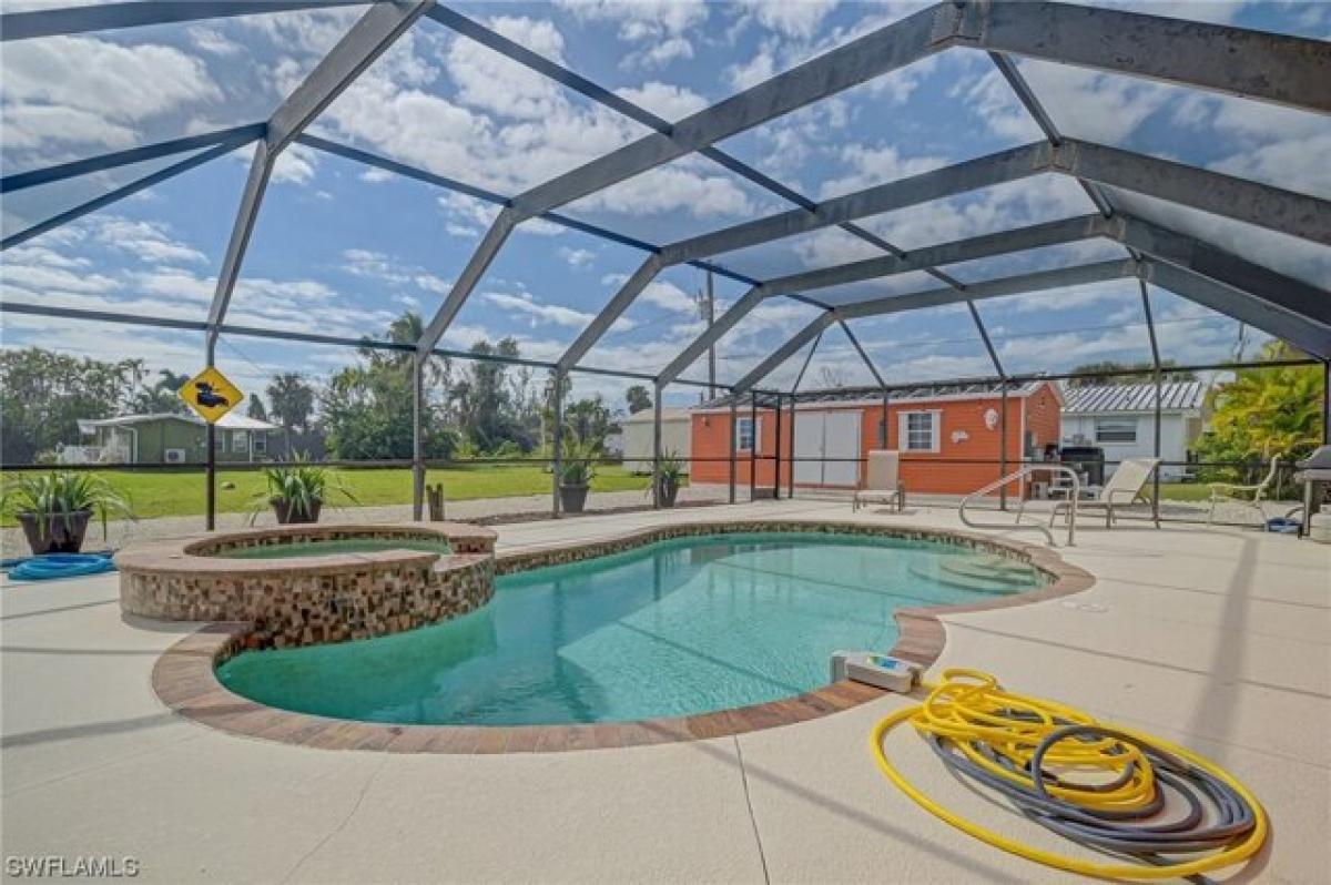 2 bedrooms House in Saint James City, USA No. 419613