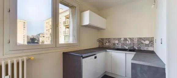 3غرفة شقة في Troyes, France رقم 72031 3