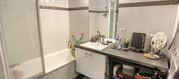 1 bedroom Apartment in Saint-Denis, France No. 181721 4