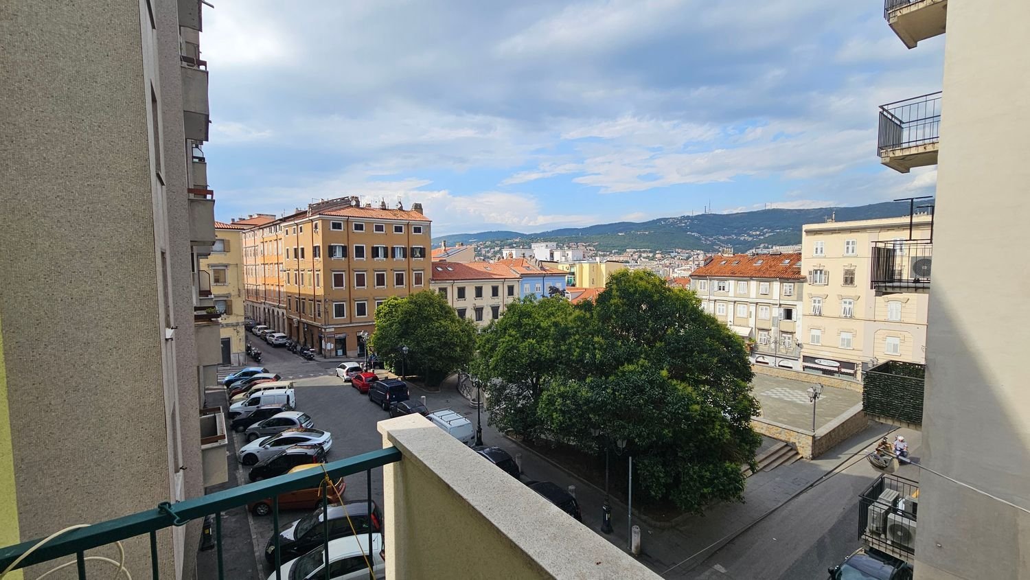3غرفة شقة في Trieste, Italy رقم 282442