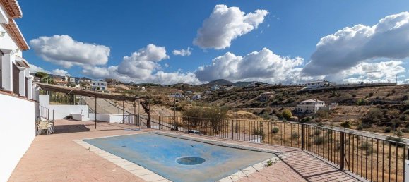 3 bedrooms House in La Zubia, Spain No. 150619 23