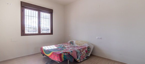 3 bedrooms House in La Zubia, Spain No. 150619 6