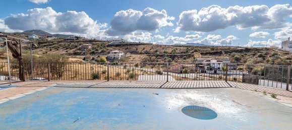 3 bedrooms House in La Zubia, Spain No. 150619 24