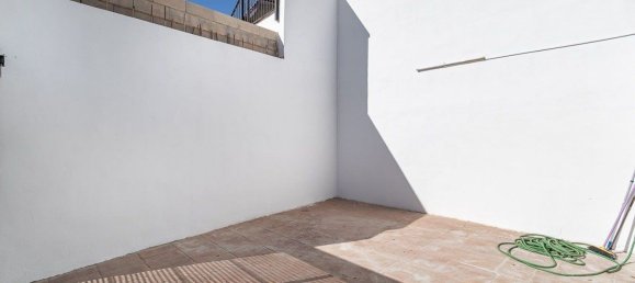 3 bedrooms House in La Zubia, Spain No. 150619 18