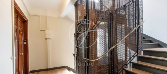 4 bedrooms Apartment in Paris, France No. 291711 14