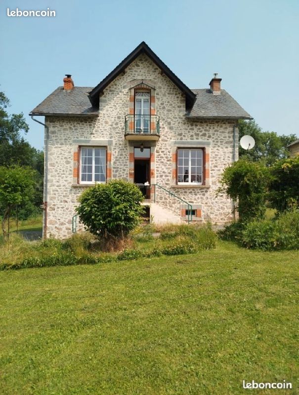 4غرفة منزل في Lanobre, France رقم 341101