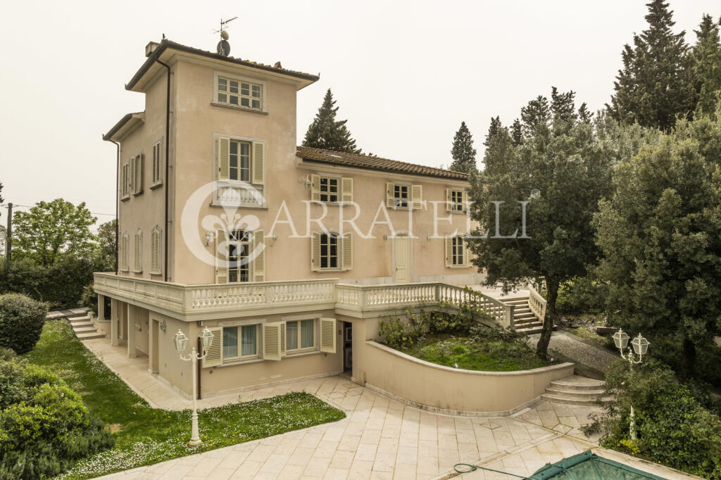 5 bedrooms Villa in Montespertoli, Italy No. 192546