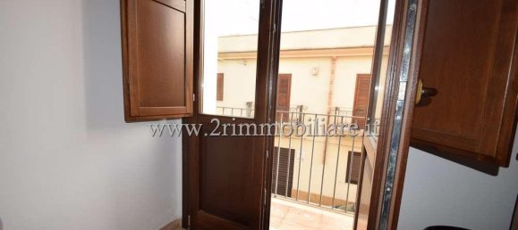 Casa de 4 habitaciónes en Mazara del Vallo, Italy No. 39319 30