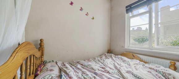 2 bedrooms House in London, United Kingdom No. 7777 15