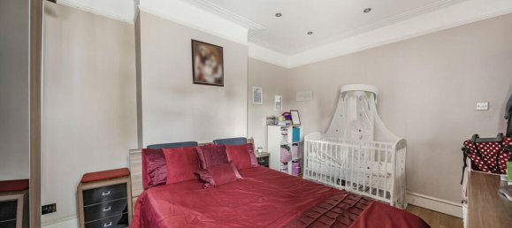 2 bedrooms House in London, United Kingdom No. 7777 22