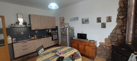7 rooms House in Massa, Italy No. 215068 6