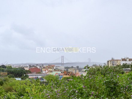 Terrain à Lisbon, Portugal 997m² No. 76477