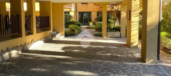 89m² Warehouse in Monza, Italy No. 328403 13