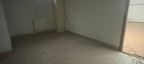 89m² Warehouse in Monza, Italy No. 328403 2