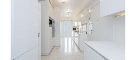 5 bedrooms Apartment in Lisbon, Portugal No. 58481 11