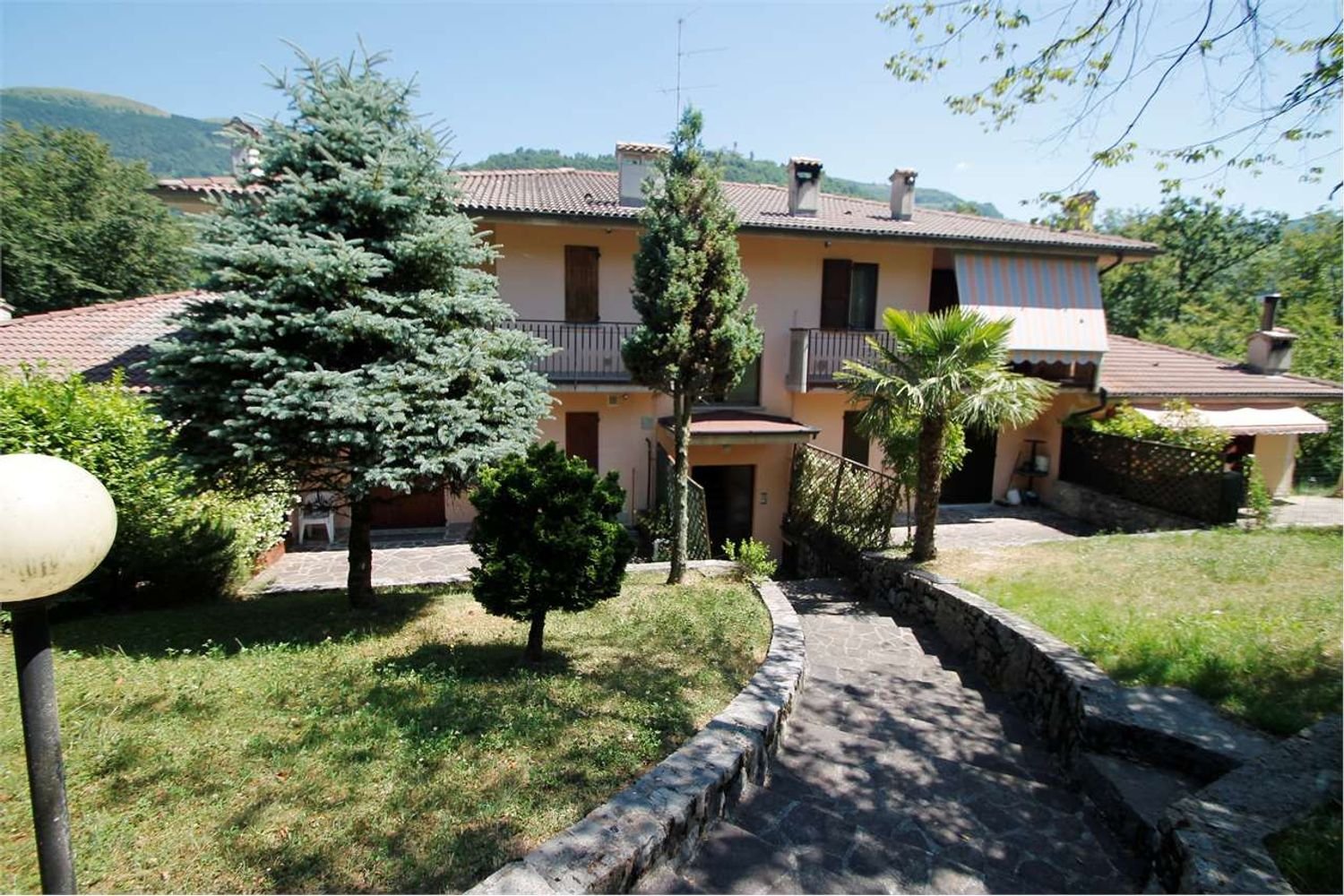 2-Zimmer Wohnung in Rota d'Imagna, Italy, Nr. 259033