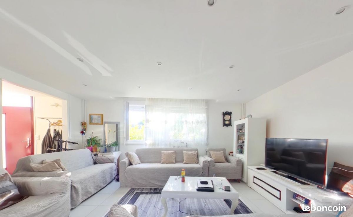 3 غرف نوم منزل ذو طابقين في Amboise, France رقم 77958