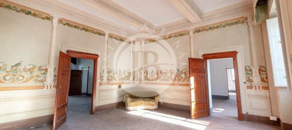 6 bedrooms Villa in Lucca, Italy No. 87957 23