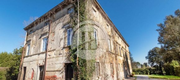 6 bedrooms Villa in Lucca, Italy No. 87957 17