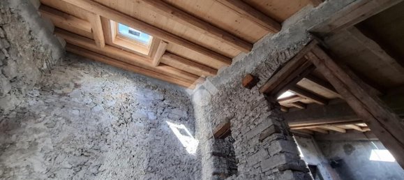 Gebäude in Longarone, Italy 350m², Nr. 60735 8