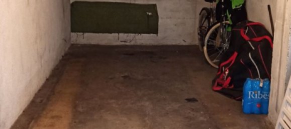  Garage in Salt, Spain No. 166005 8