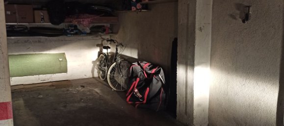  Garage in Salt, Spain No. 166005 7