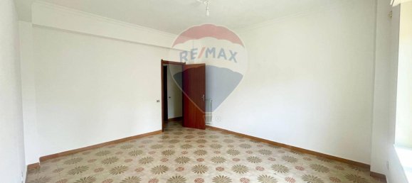 4 bedrooms Apartment in Caltanissetta, Italy No. 311634 35