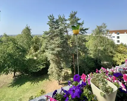 4 rooms Apartment in Regensburg, Germany No. 365769