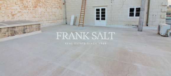 4 bedrooms House in Zebbug, Malta No. 11212 14