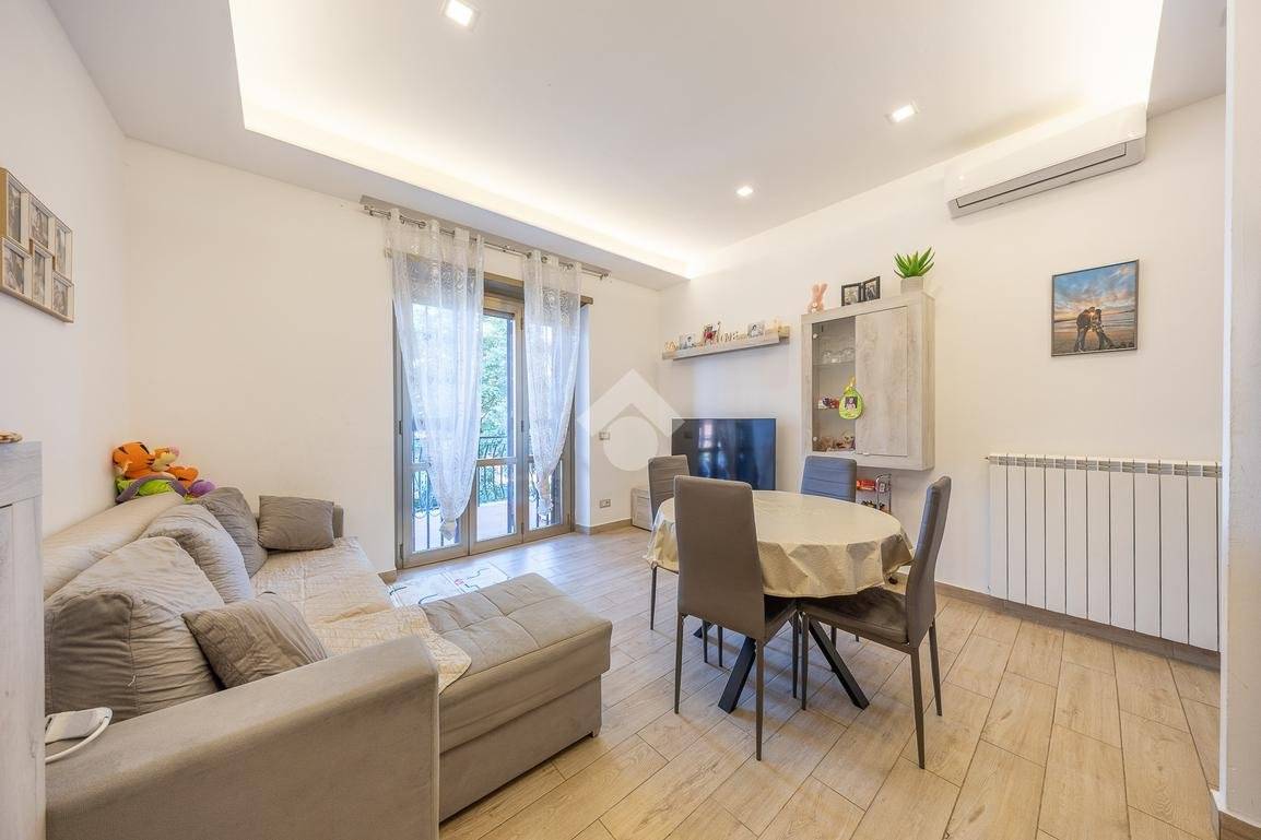 Квартира с 2 спальнями в Рим, Италия № 288793