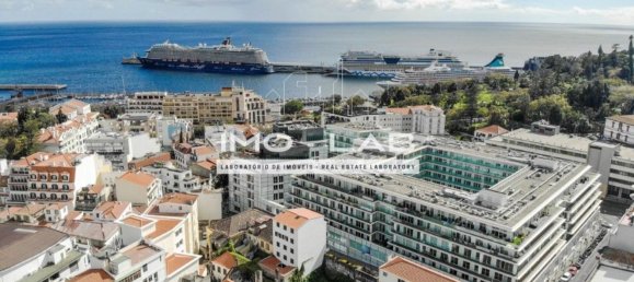 4 bedrooms Apartment in Funchal, Portugal No. 174503 2