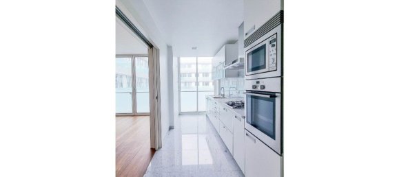 4 bedrooms Apartment in Funchal, Portugal No. 174503 9