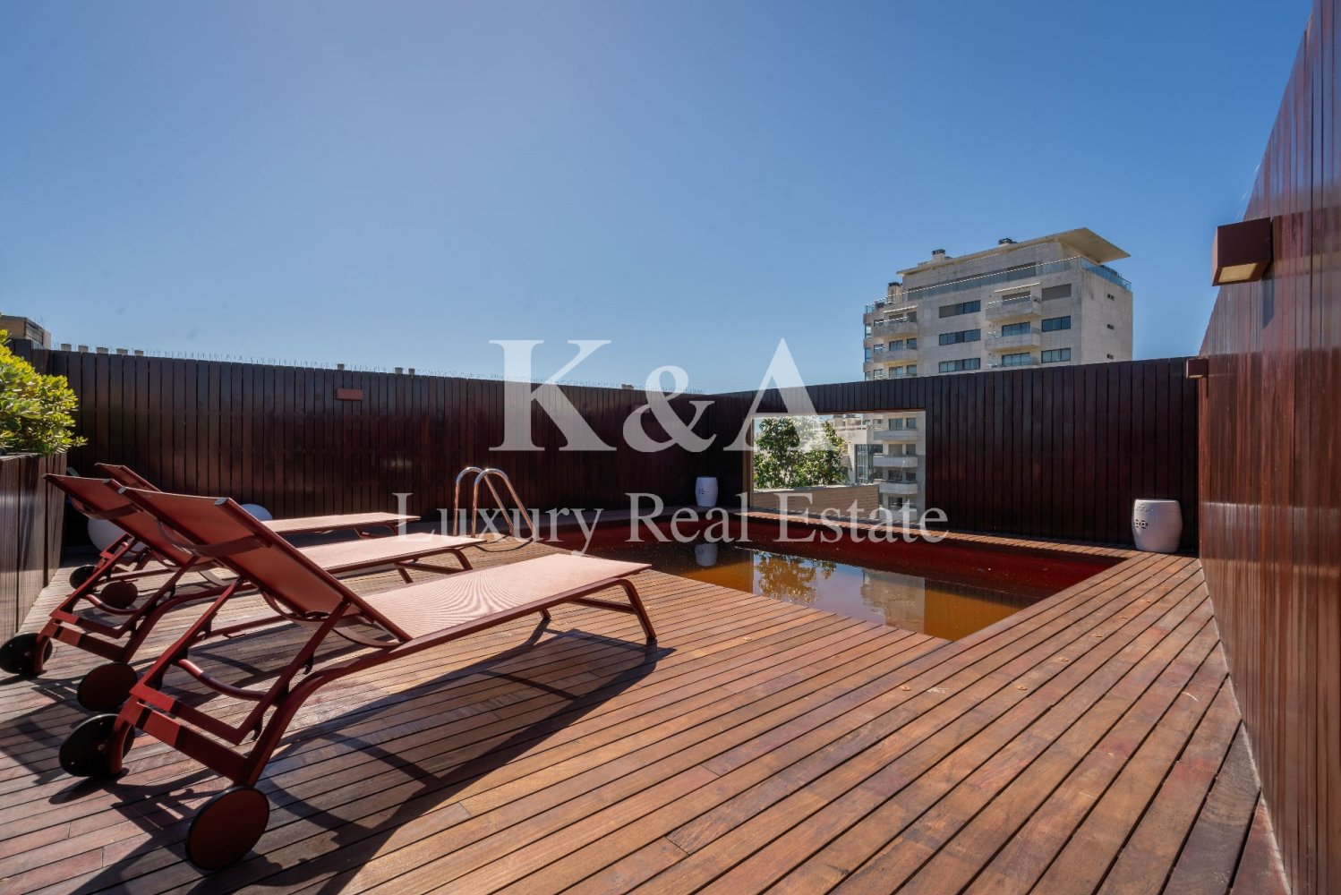 3 bedrooms Penthouse in Porto, Portugal No. 136844