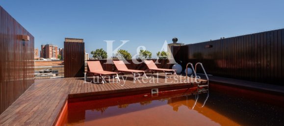 3 bedrooms Penthouse in Porto, Portugal No. 136844 5