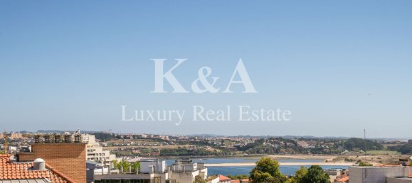 3 bedrooms Penthouse in Porto, Portugal No. 136844 2