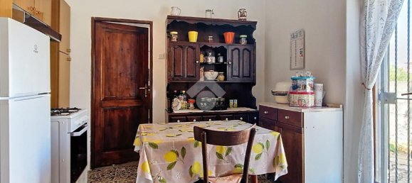 3 Schlafzimmer Haus in Olbia, Italy, Nr. 287892 11