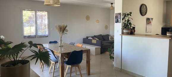 3 bedrooms House in Loire, France No. 341933 3