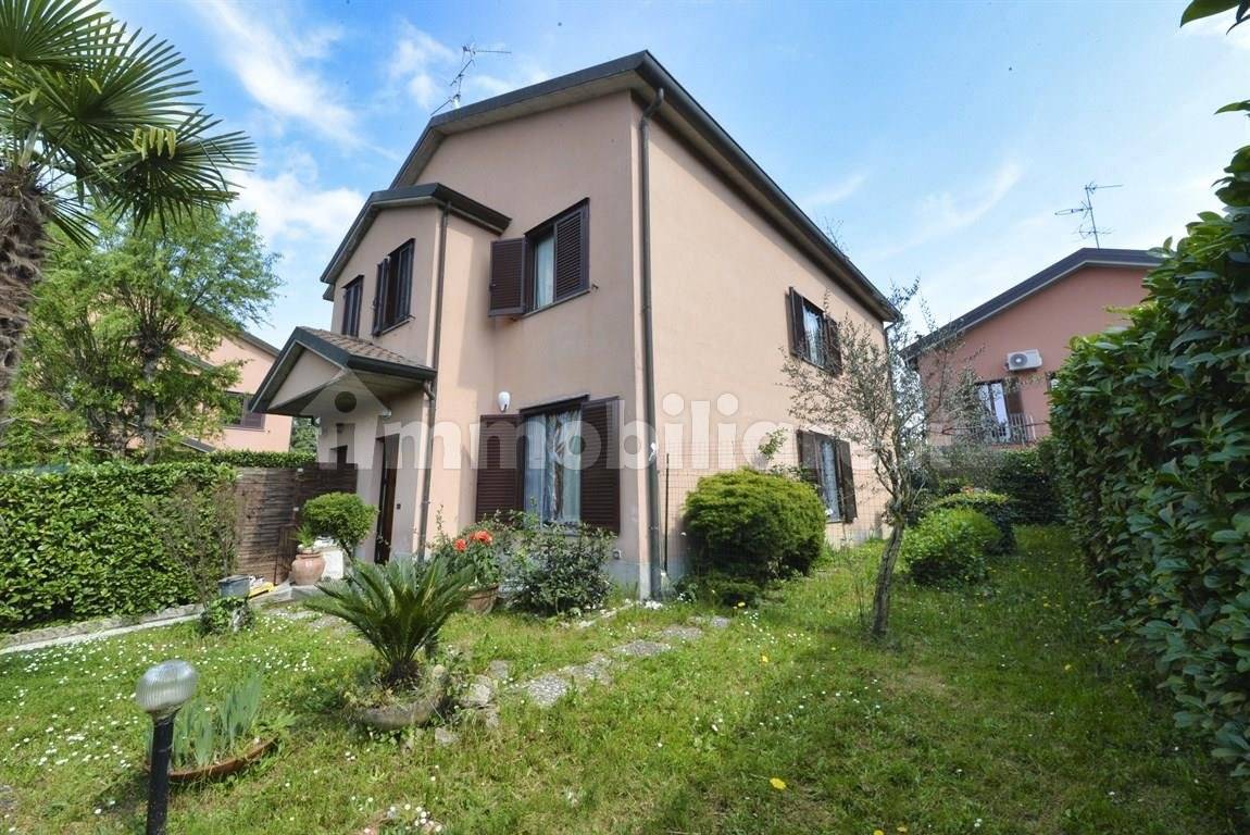 Villa T2 em Vimercate, Italy N.º 270427