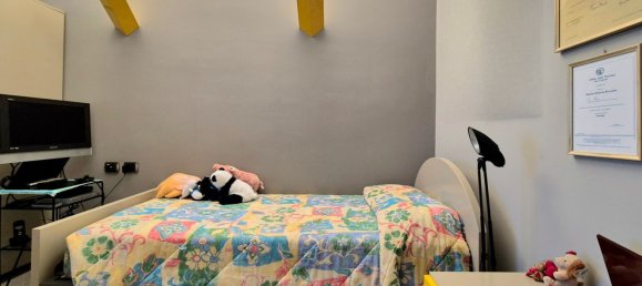 4 rooms House in Cesano Maderno, Italy No. 11769 69