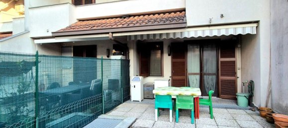 4 rooms House in Cesano Maderno, Italy No. 11769 39