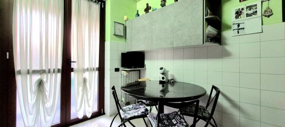 4 rooms House in Cesano Maderno, Italy No. 11769 28