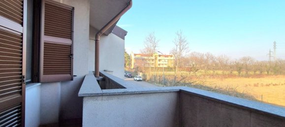 4 rooms House in Cesano Maderno, Italy No. 11769 79