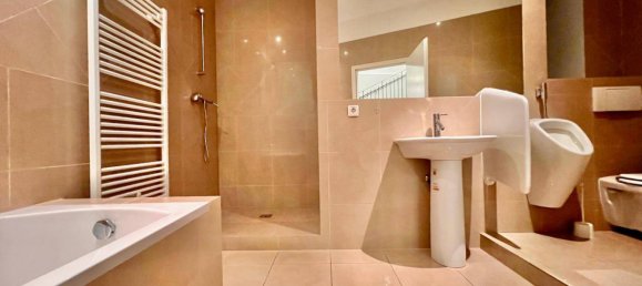 4 rooms Apartment in Josefstadt, Austria No. 163730 8