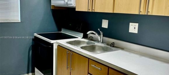 1 Schlafzimmer Wohnung in Miami, USA, Nr. 614206 2