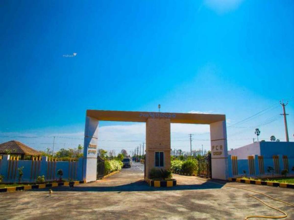  Land in Visakhapatnam, India No. 36479